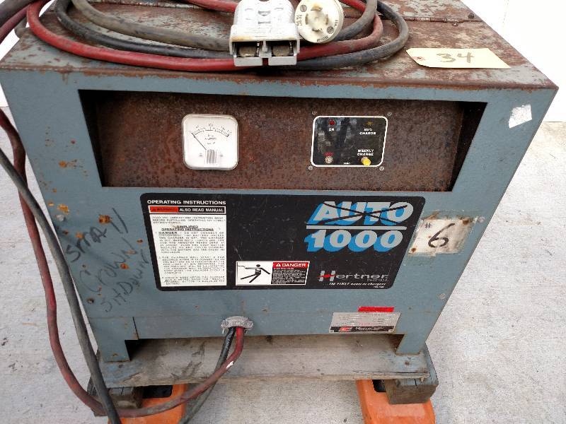 lot 34 image: Hertner 36 Volt Forklift Battery Ch...
