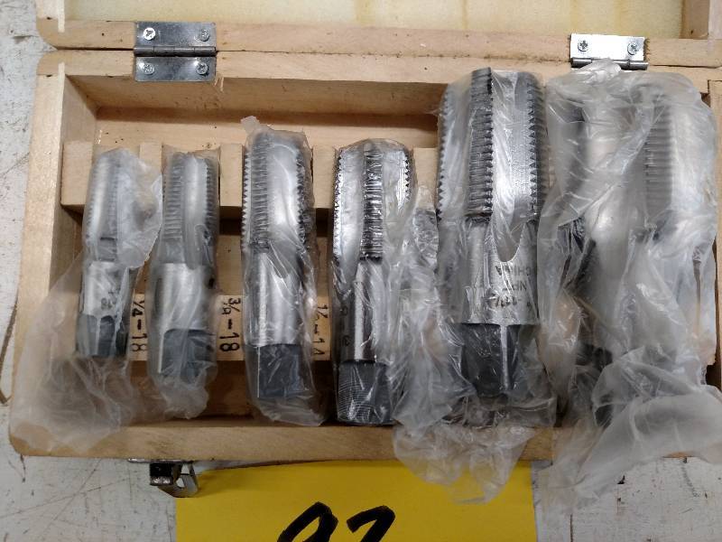lot 92 image: Pipe Tap Set 14 - 1 14, New...