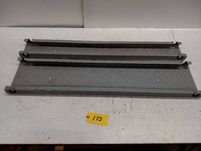 lot 175 image: Scaffold Steps, 10 x 46 & 6 x 46...
