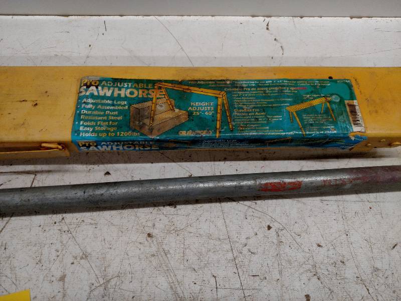 lot 186 image: Metal Saw Horse & Conduit Bender...
