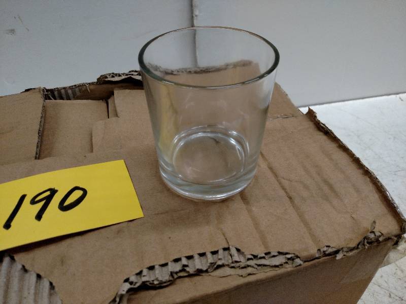 lot 190 image: (24) Tumblers...