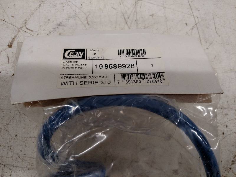 lot 249 image: 25 Air Hose, New...