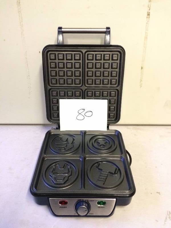 lot 80 image: Super Hereos Waffle Maker used tested works