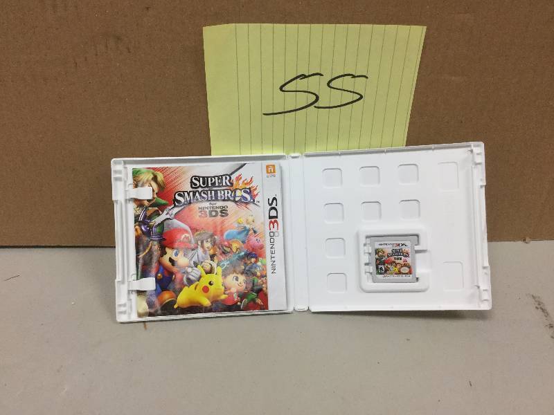 lot 155 image: Nintendo 3DS Smashbrothers Game