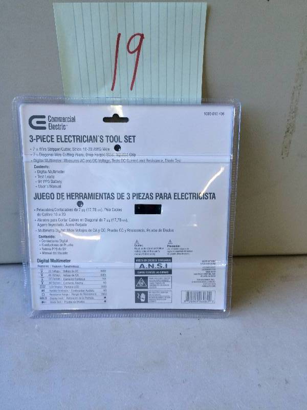 lot 19 image: Commercial Electric 3 PC electricians Tool Set New