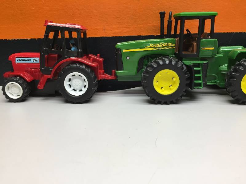 JOHN DEERE MINI TOY TRACTORS