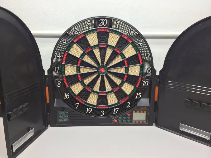 DARTBOARD, TERRY REDLIN TIN AND ABSOLUT MANDRIN SIGN