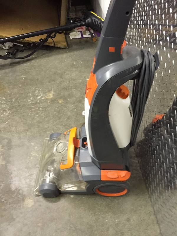 HOOVER CARPET CLEANER