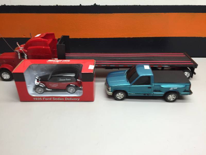 snap on toy truck