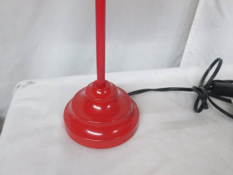 Red Hanging Beads Lamp