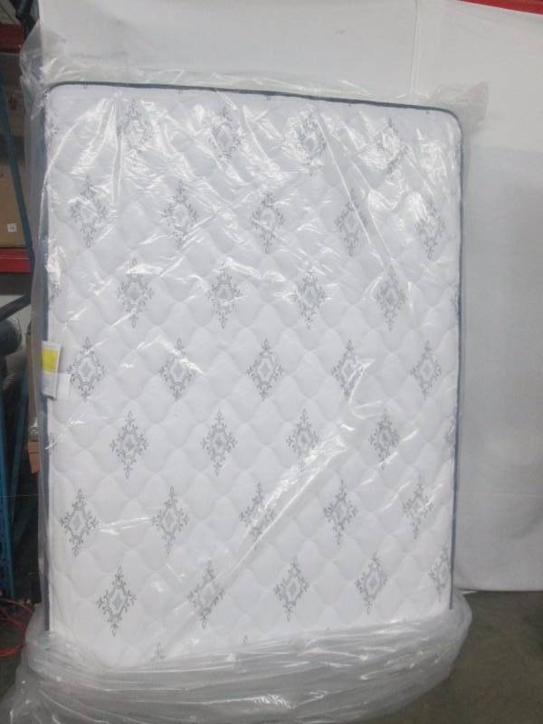 Serta Lakes Winds Perfect Sleeper and Box Spring - Full