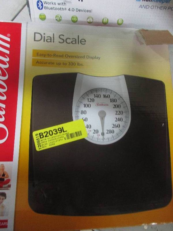 2 - Scales 1 dial scale and one smart scale w blue tooth