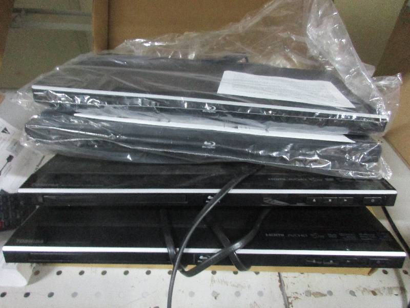 4 Toshiba Blu-ray players BDX2150