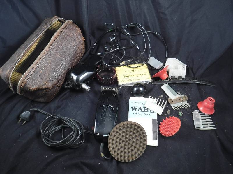 Vintage Shaver wLeather Case