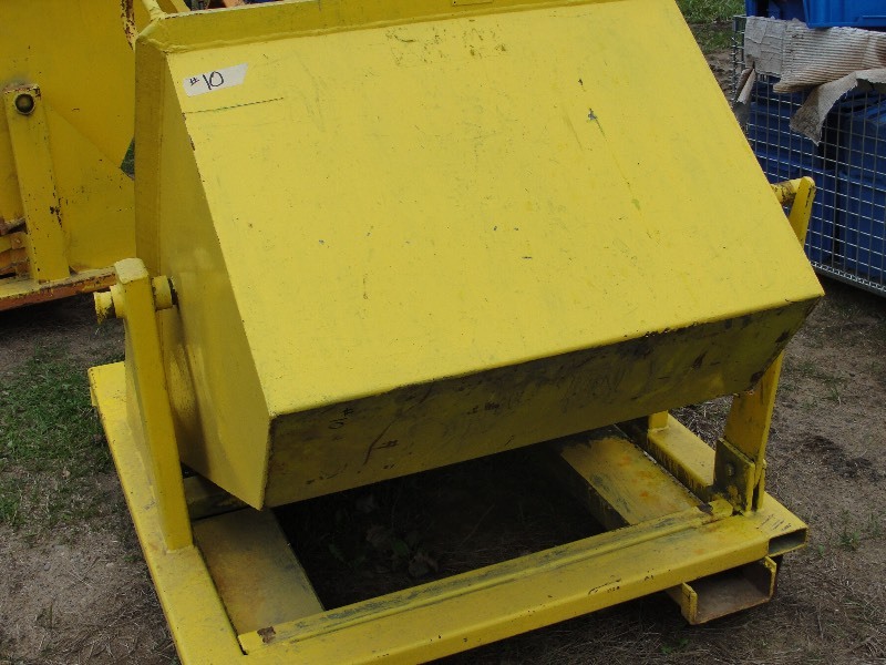 Heavy Duty Single Tip-able dumpster with pocket forks on Casters