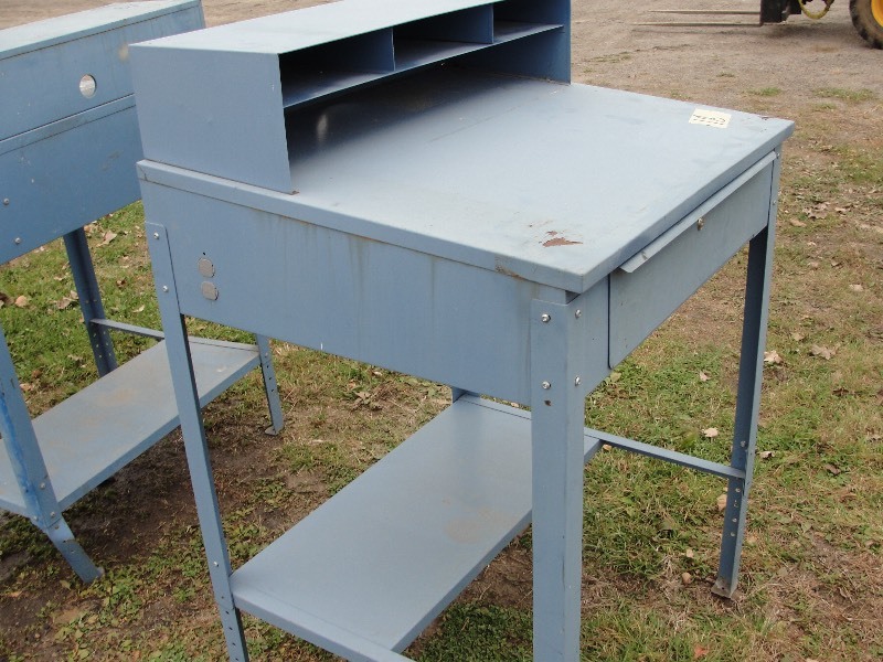 Metal Upright desk