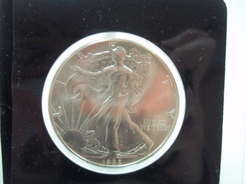 Silver American Eagle 1 Oz. .999 Silver Year 1986 with Certificate of Authenticity Coin