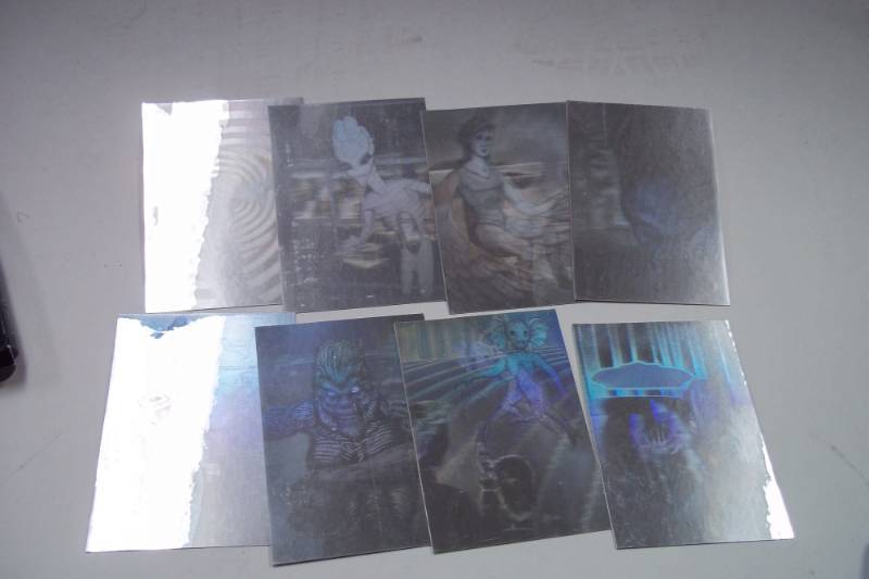 Aliens Among Us trading cards set of 8