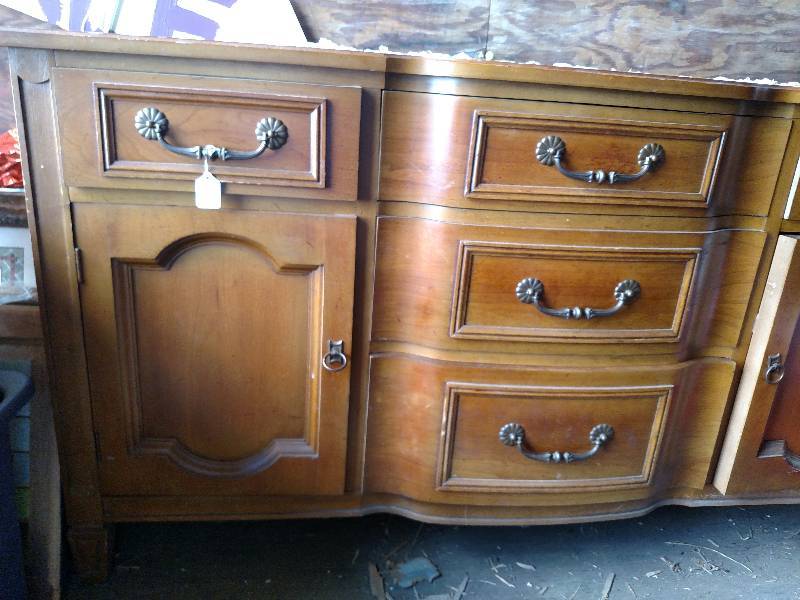 Dresser