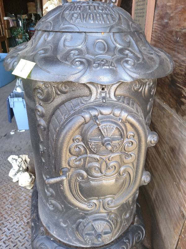 wood stove- looks new
