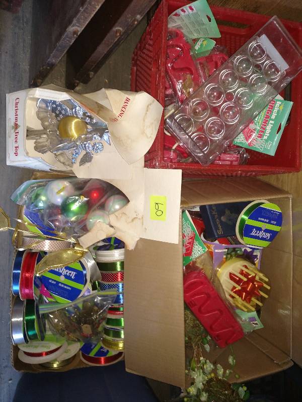 Random Christmas decorsupplies