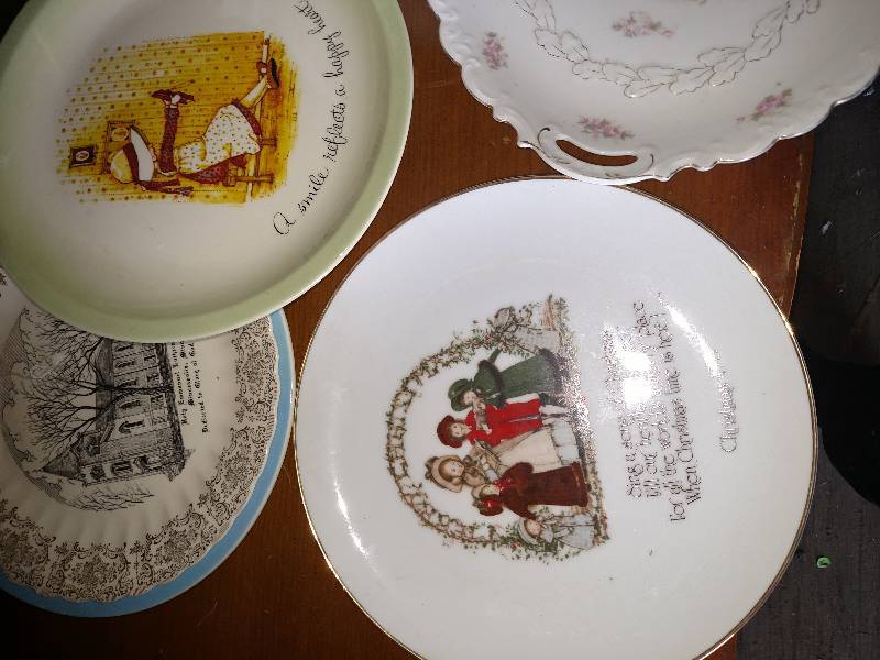 Lot of Chinacollectable plates