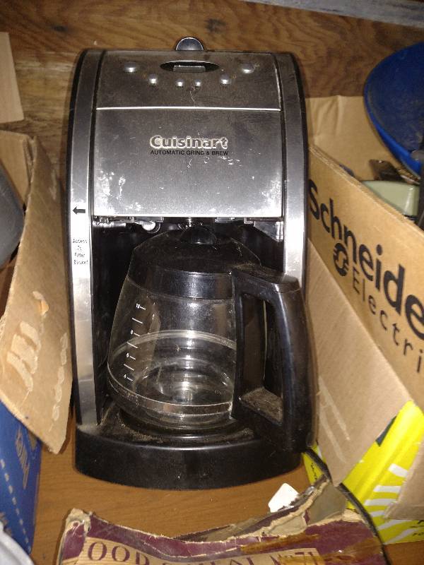 Cuisinart coffee maker and housewares