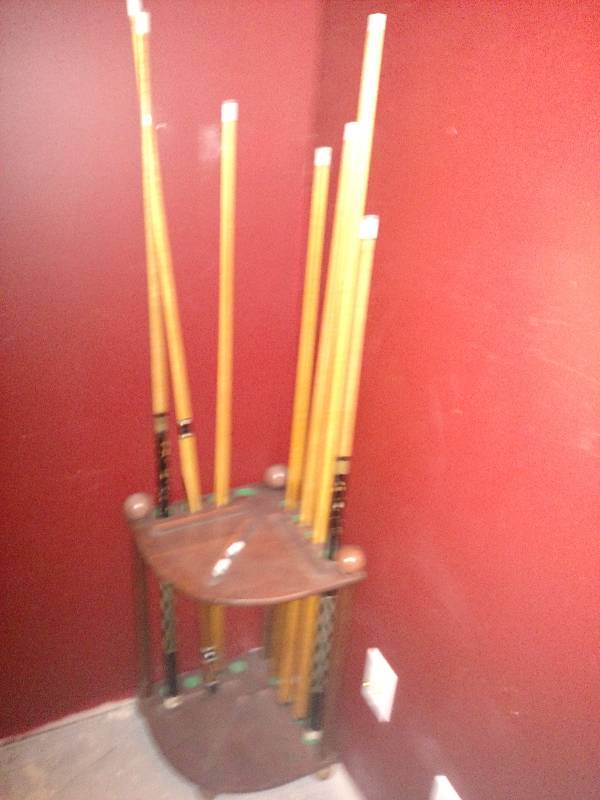 Pool Table & Cues