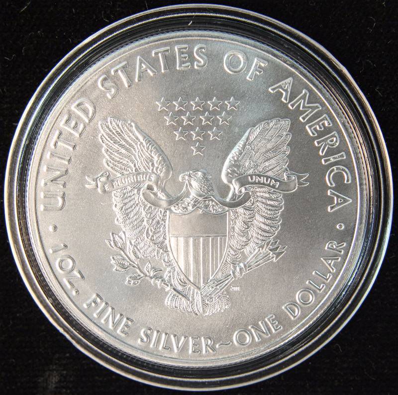 2016 AMERICAN SILVER EAGLE 1 TROY OZ. .999 FINE SILVER DOLLAR IN AIRTITE CAPSULE
