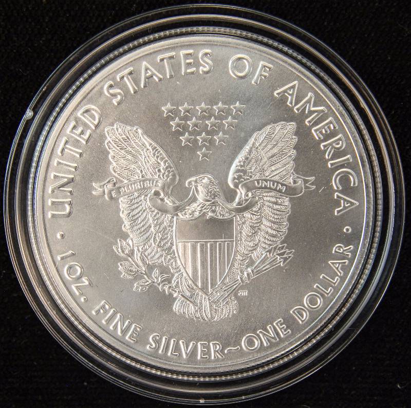 2016 AMERICAN SILVER EAGLE 1 TROY OZ. .999 FINE SILVER DOLLAR IN AIRTITE CAPSULE