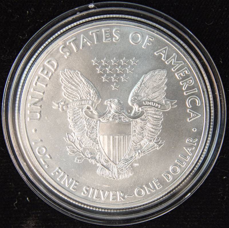 2016 AMERICAN SILVER EAGLE 1 TROY OZ. .999 FINE SILVER DOLLAR IN AIRTITE CAPSULE