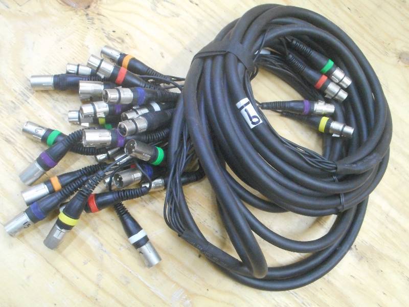 lot 9 image: 16-Channel Snake Cable With Breakou...
