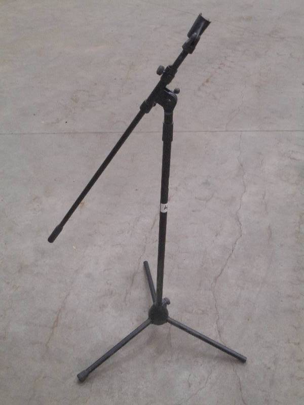 lot 44 image: On-Stage Stands Adjustable Micropho...