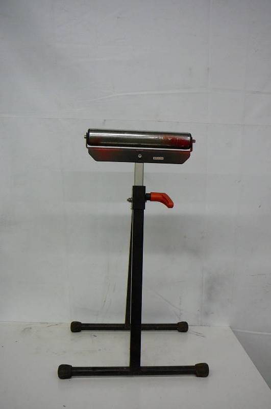 Adjustable Roller Stand