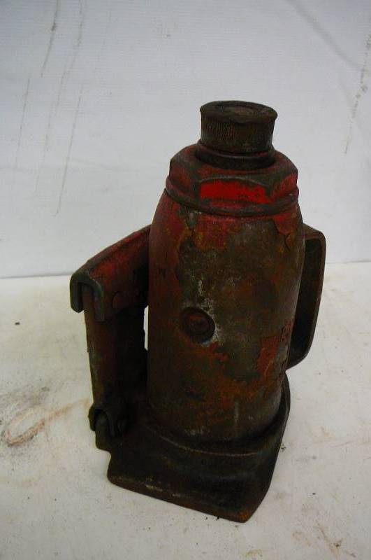 Bottle Jack