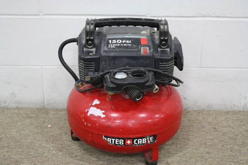 lot 100 image: Porter Cable Air Compressor