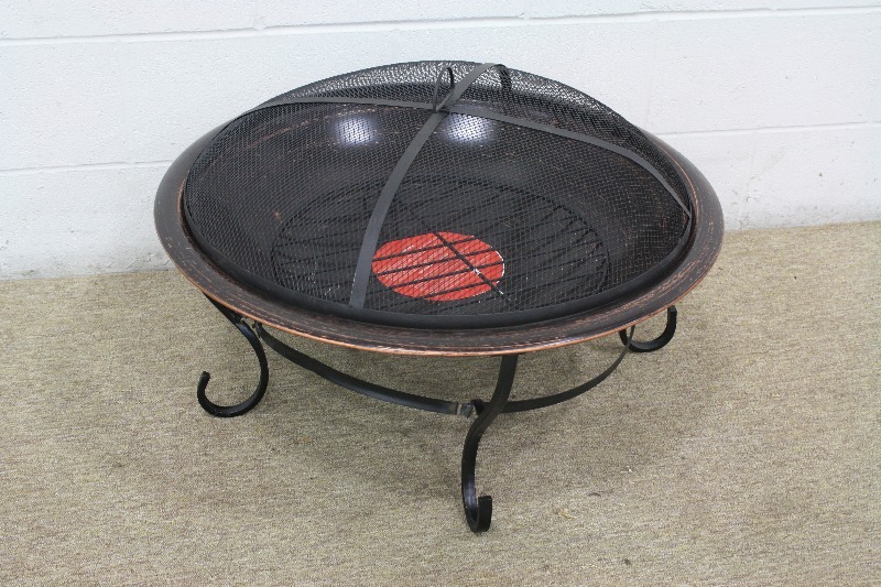 lot 14 image: Outdoor Portable Fire Pit