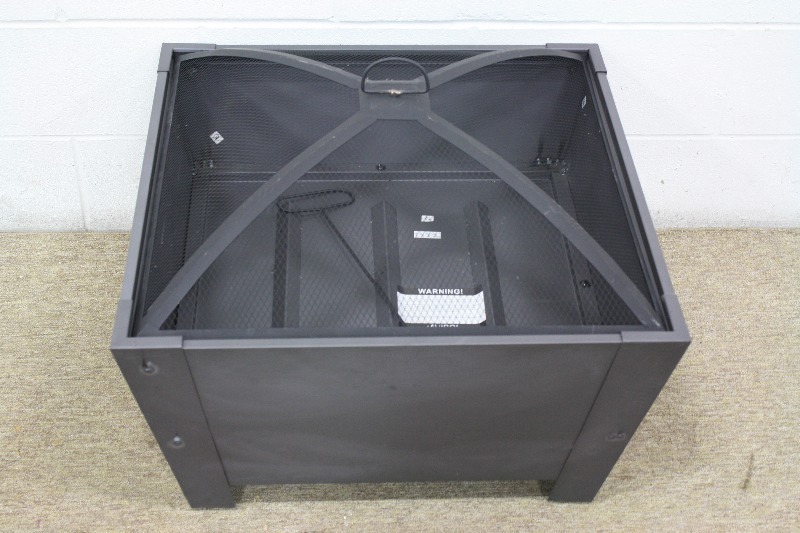 lot 15 image: Fire Pit #2