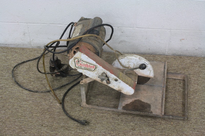 lot 17 image: Wet Saw 8