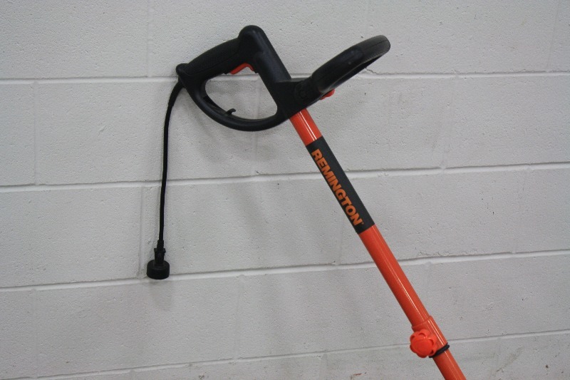 lot 32A image: Remington Edger 11 Amp