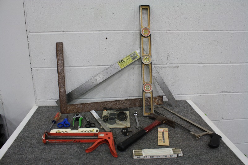 lot 36 image: Tool Lot