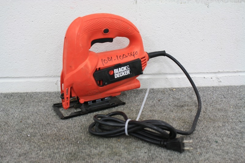 lot 117 image: Black & DeckerJigsaw