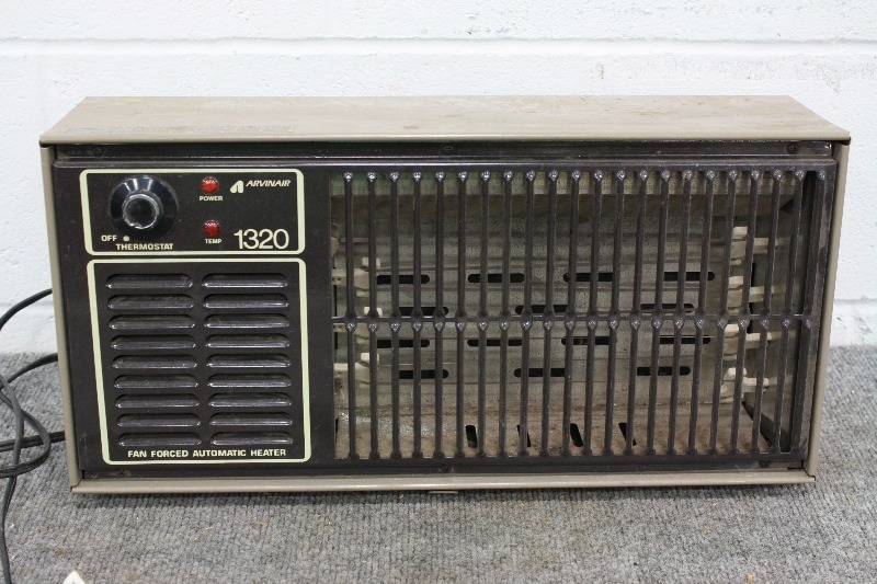 lot 135 image: Electric Heater
