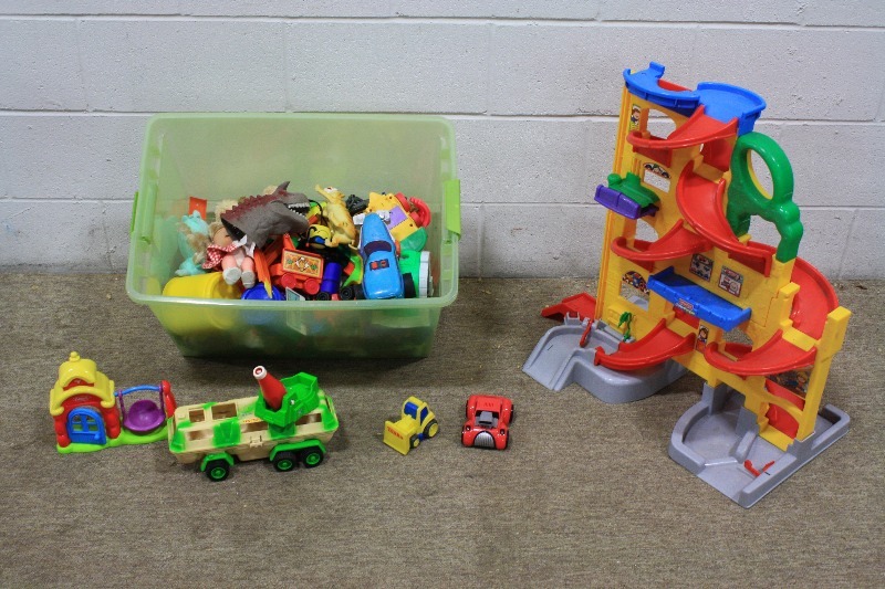 lot 165 image: Tote of Toys