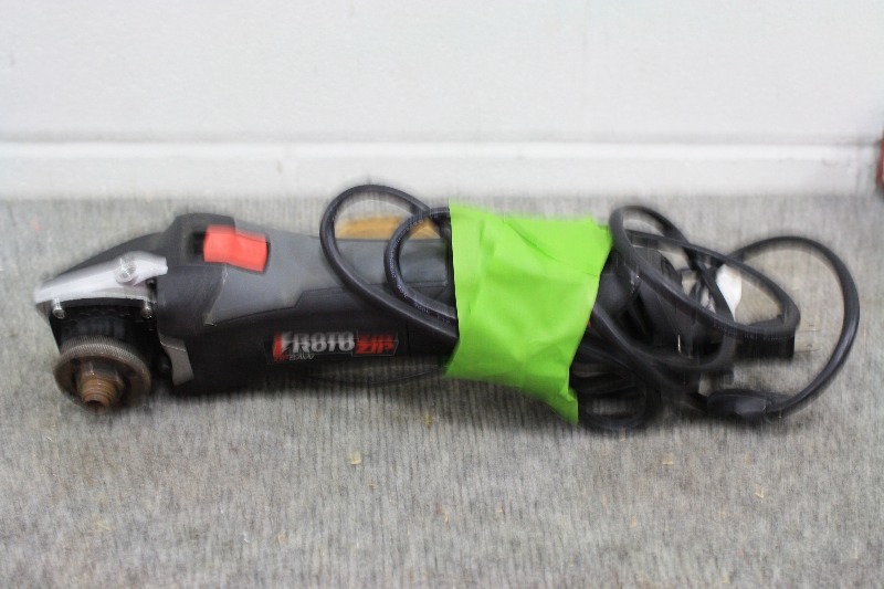 lot 171 image: Roto Zip - Zip Saw - Missing parts