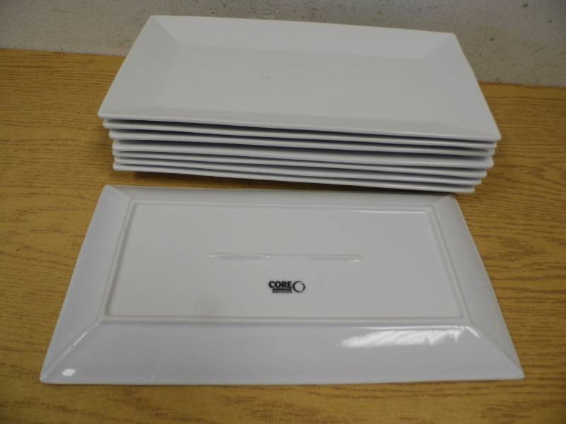 lot 112 image: Lot of 8 Platters