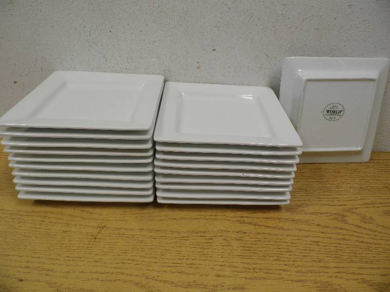 lot 132 image: Lot of 20 World Plates - SL 7