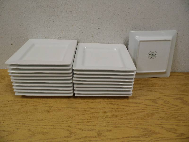 lot 134 image: Lot of 20 World Plates - SL 7