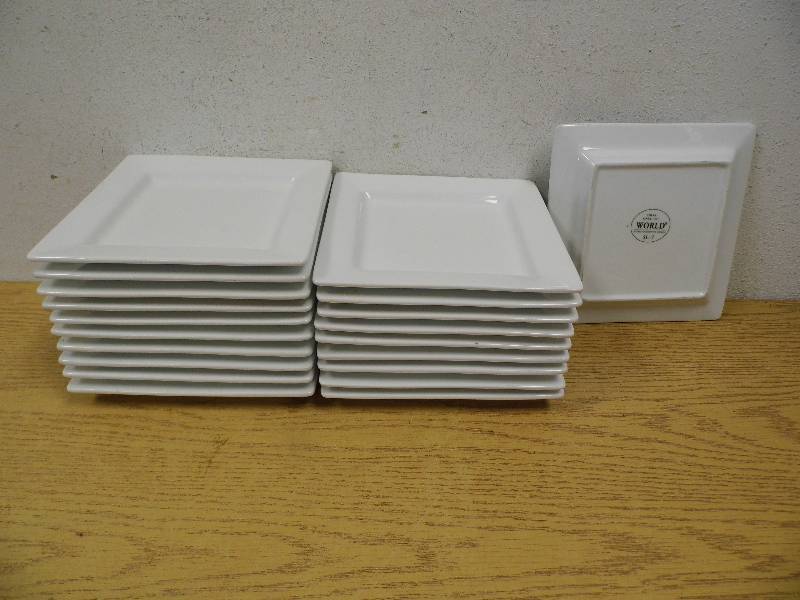 lot 135 image: Lot of 20 World Plates - SL 7