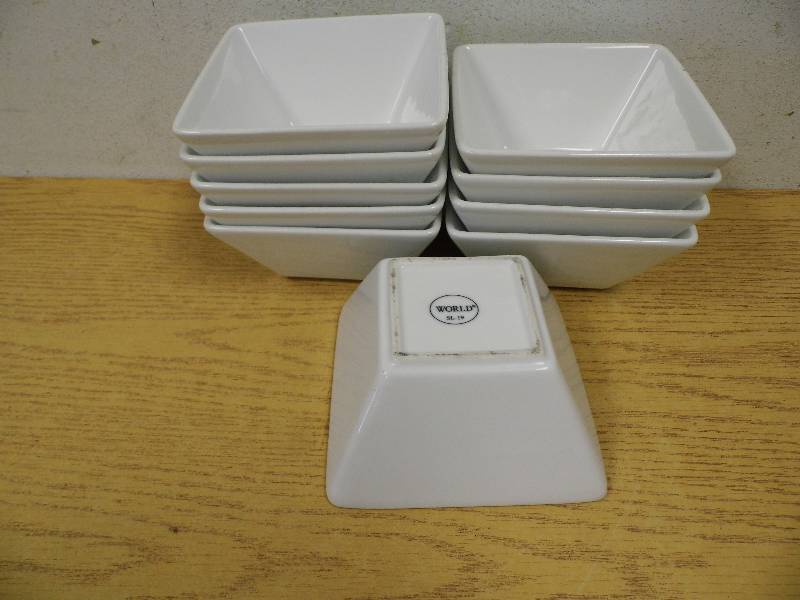 lot 144 image: Lot of 10 World Plates BOWLS - SL 19